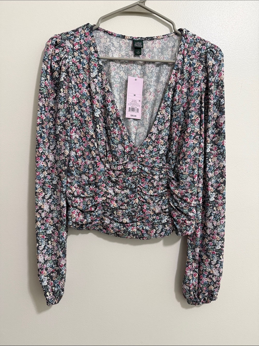 NWT Wild Fable Multicolor Floral Long Sleeve Deep V-Neck Blouse Womens Medium